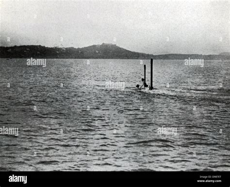 Submarine periscope hi-res stock photography and images - Alamy