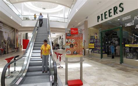 DESARROLLO PERUANO: Cada Vez más Centros Comerciales en Provincias