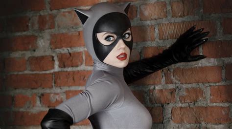 BATMAN THE ANIMATED SERIES Catwoman Cosplay From Cosplayer kamiko_zero — GeekTyrant