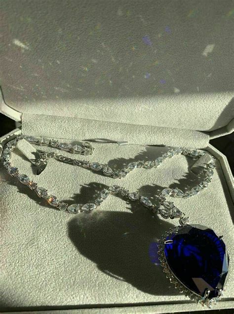 Kate Winslate Necklace Titanic Heart of the Ocean Necklace & Pendant 50 Ct Blue Sapphire Diamond ...