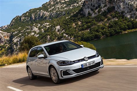 VOLKSWAGEN Golf VII GTE Specs & Photos - 2017, 2018, 2019, 2020 - autoevolution