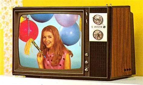 Color TV from 1971 ~ vintage everyday