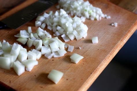 Knife Skills 101: How to Chop, Dice, & Mince Onions Like a Pro « Food Hacks :: WonderHowTo