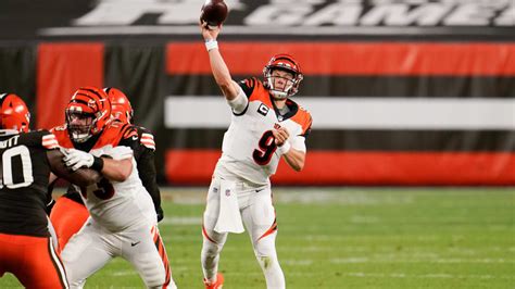 Cincinnati Bengals quarterback Joe Burrow drops slot-fade throw in the ...