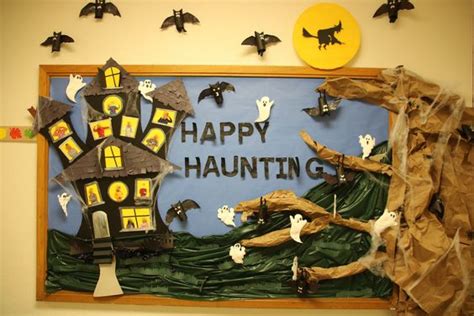 20 Easy DIY Halloween Bulletin Board Ideas - RecipeMagik