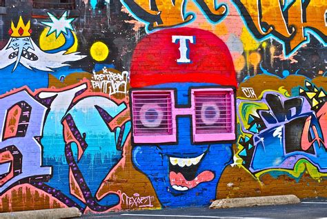 Graffiti in Dallas Tx | Graffiti, River trip, Dallas tx