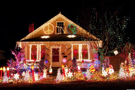 Christmas Lights Decoration Ideas - InspirationSeek.com