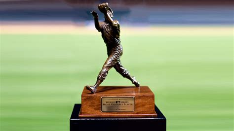 Why Is The World Series MVP Award Named For Willie Mays? [The Legacy Of ...