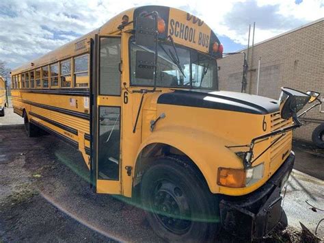 1997 INTERNATIONAL 3800 THOMAS SCHOOL BUS #6 - Mathies & Sons, Inc. t/a 422 Sales