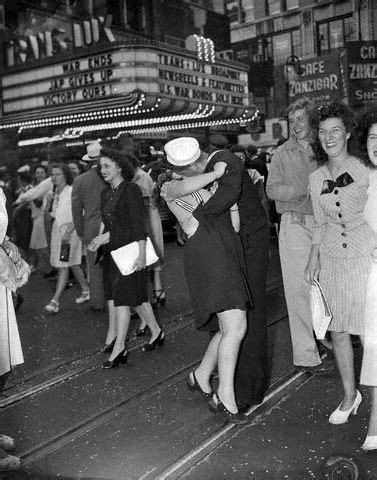 yehyehgrace (V-J Day Celebrations, 1945)