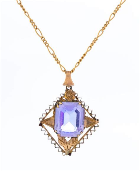 Amethyst Pendant on 9ct Gold Chain - 42cm - Pendants/Lockets - Jewellery