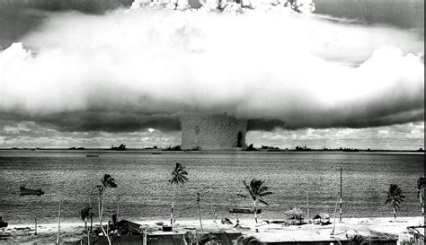 ساخت اولین بمب هسته ای آمریکا و تأثیر آن بر توجیه کشتار جمعی + فیلم و تصاویر - تسنیم