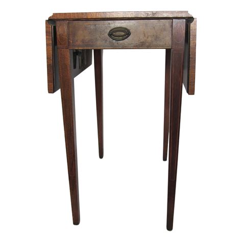 Vintage Heirloom Weiman Drop Leaf Side Table with Leather Top | Leather top, Side table, Vintage