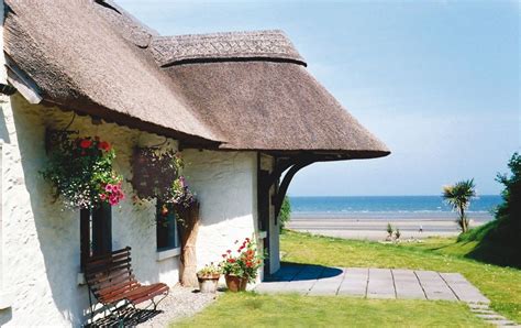 Cottage in coastal Ireland. #ireland Ireland Cottage, Irish Cottage ...