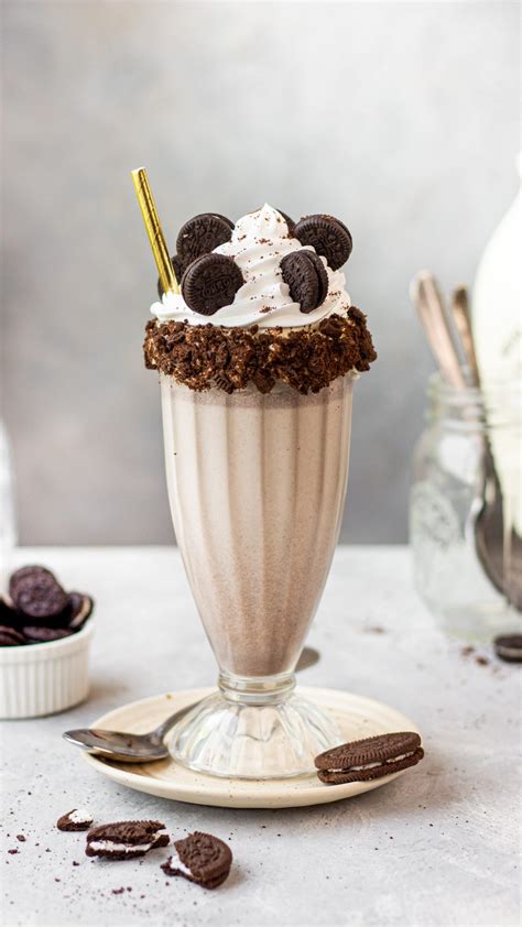 Indulgent Oreo Milkshake - Bake with Shivesh