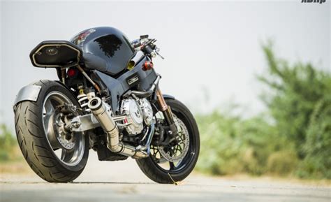 Custom Honda Blackbird: The Bird goes Naked! - xBhp.com