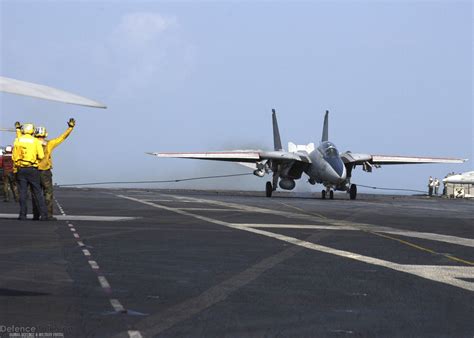 F-14D Tomcat lands on Aircraft Carrier - Final Deployment | Aircraft carrier, Aircraft, Us navy ...