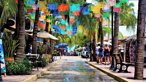 Puerto Vallarta Sayulita Life - Beach Tour