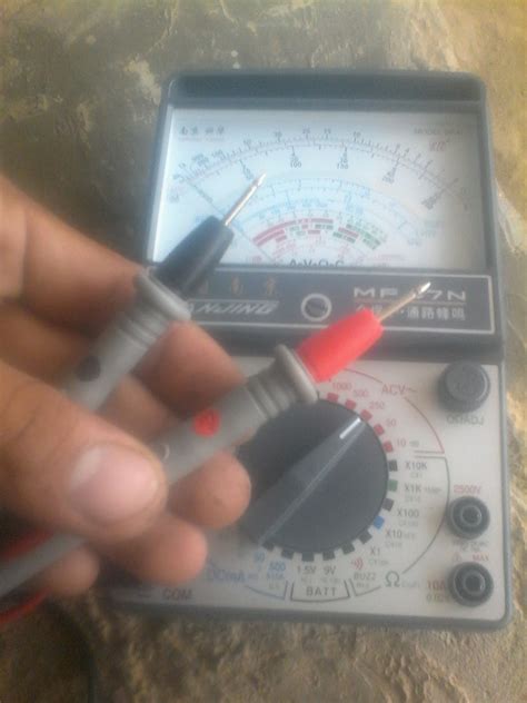 How To Measure AC Voltage With A Multimeter - Electrical Online 4u ...