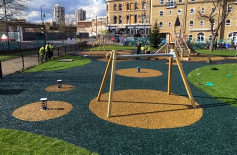 Rubber Playground Flooring Options | Rubber Mulch | Wet Pour | PlaySmart UK