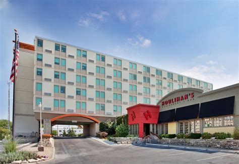 Holiday Inn At the Campus in Manhattan (KS) - Room Deals, Photos & Reviews