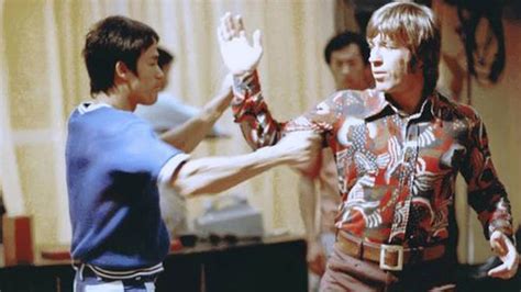 Bruce Lee VS Chuck Norris REAL FIGHT - YouTube