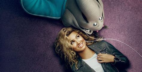 Watch Tori Kelly’s “Don’t You Worry ‘Bout A Thing” Music Video For ...