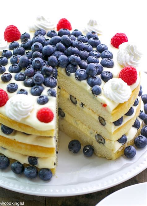 Blueberries And Bavarian Cream Cake Recipe