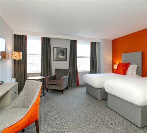 Rooms & Suites – Cedar Court Hotels