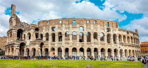 Colosseum & Roman Forum small-group tour with skip-the-line tickets ...