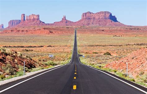 Scenic Road To Monument Valley Stock Image - Image of gump, rocks: 106841457