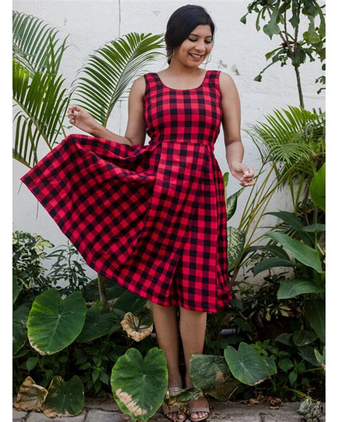 Red and black gingham checkered short dress by Ekanta | The Secret Label