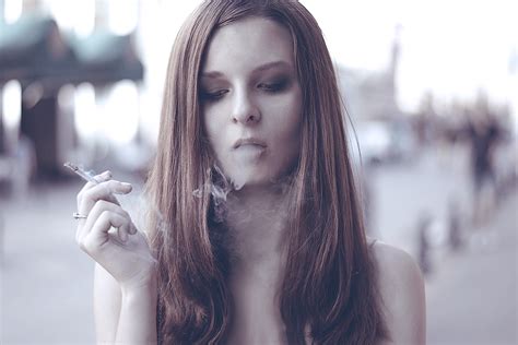 🔥 [50+] Girl Smoking Wallpapers | WallpaperSafari