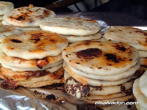 Pupusas Revueltas