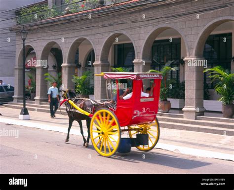 Philippines kalesa manila hi-res stock photography and images - Alamy