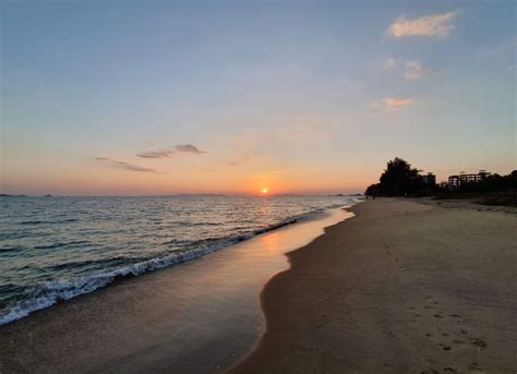 Paradise beach in Rayong Province | 7MT | 7 Muay Thai Gym