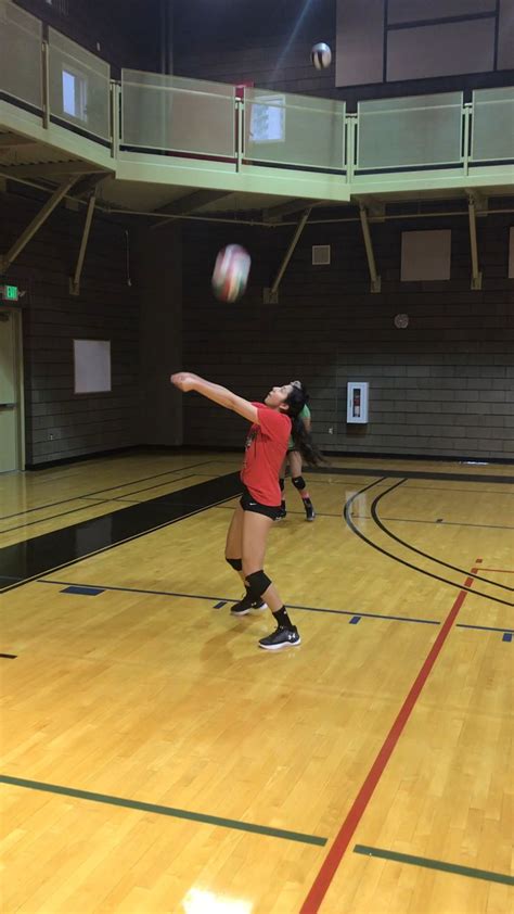 2 Volleyball Passing Drills How To Get Better At Passing In Volleyball [Video] [Video ...