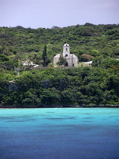 Travelling Tips for Non-Travellers.....: Lifou Island - Loyalty Islands