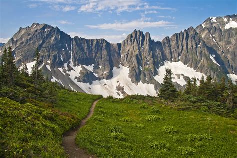 Trail into the abyss...Sahale Arm Trail, North Cascades Na… | Flickr