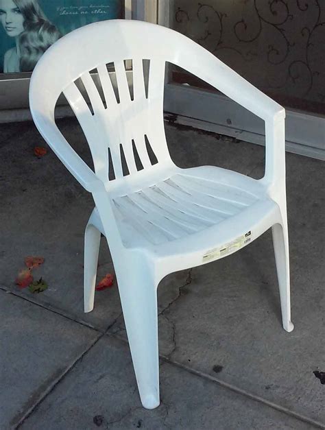 UHURU FURNITURE & COLLECTIBLES: SOLD Plastic Patio Chairs - $5 each (we ...