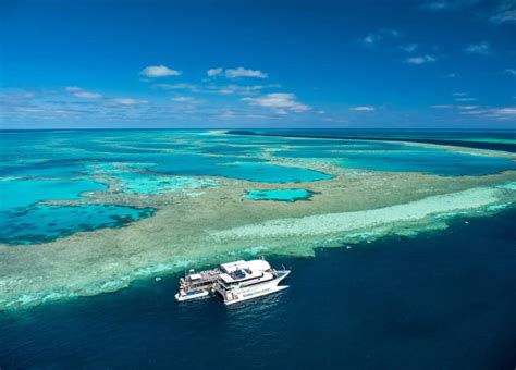 REVIEW: Sail The Whitsundays + snorkel the Great Barrier Reef with ...