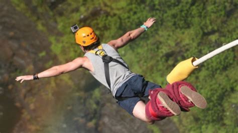 Bungee Jumping Tips: জীবনে একবার রোমাঞ্চে ভরা বাঞ্জি জাম্পিং উপভোগ করা চাই! তার আগে কী কী মাথায় ...