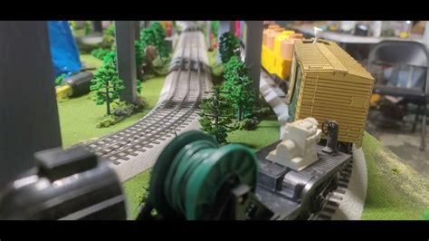 Lionel fastrack 4x8 layout - YouTube