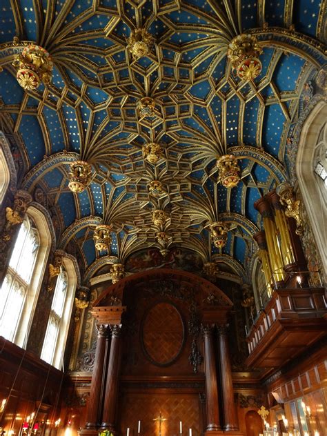 Hampton court palace - the chapel built for King Henry VIII Travel ...