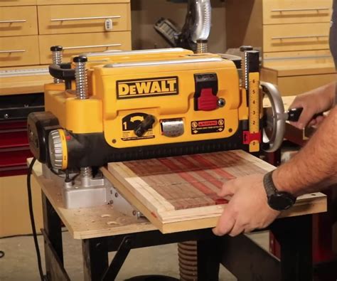 How to Make a Simple Planer Sled for Flattening Wide Boards : 4 Steps (with Pictures ...