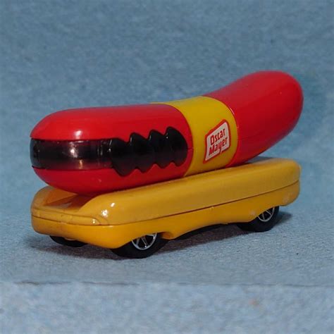 【未使用】Hot Wheels 2023 MONSTER TRUCKS OSCAR MAYER WIENERMOBILE #3/6★HW ...