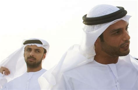 UAE tells men to avoid wearing national dress when travelling abroad