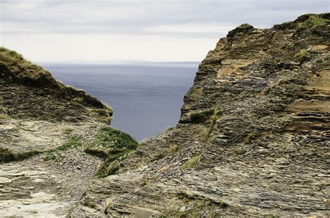 Hiking the Cliffs of Moher | Honeysuckle Life