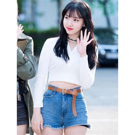 Cheer Up Outfit #TWICE #JYPTWICE #NAYEON | Korean fashion trends, Korean fashion, Kpop outfits