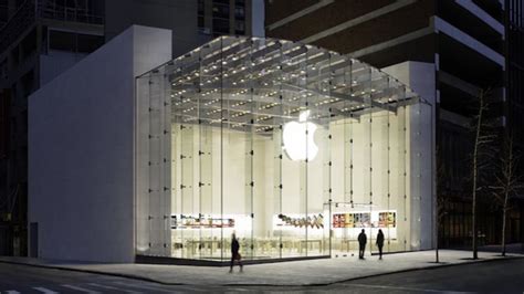 15 Secrets of Apple Store Employees | Mental Floss